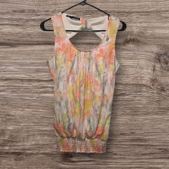Maurices Watercolor Sleeveless Keyhole Back Blouse - Picture 8 of 9